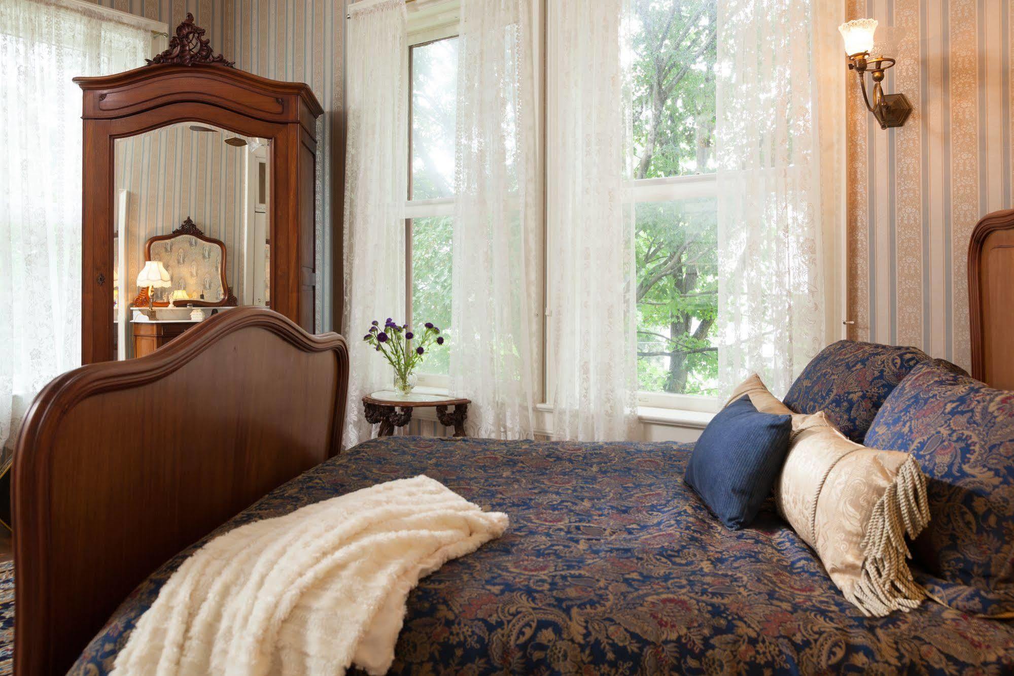 Vrooman Mansion Bloomington Extérieur photo